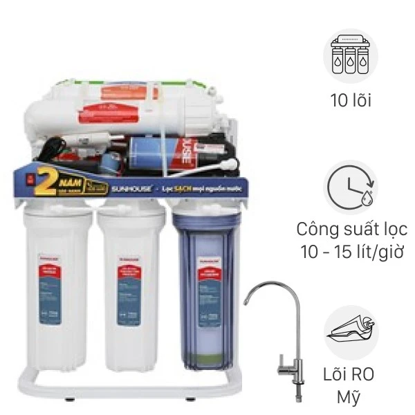 Robot hút bụi Sunhouse SHR-VB88 đặt trên sàn gỗ, cạnh dock sạc, thể hiện kích thước nhỏ gọn và thiết kế hiện đại
